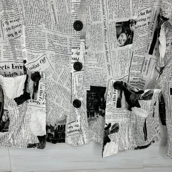 Ki Meng Womens Black and White Newspaper Print Jacket Size Medium Button Closure - Picture 3 of 10